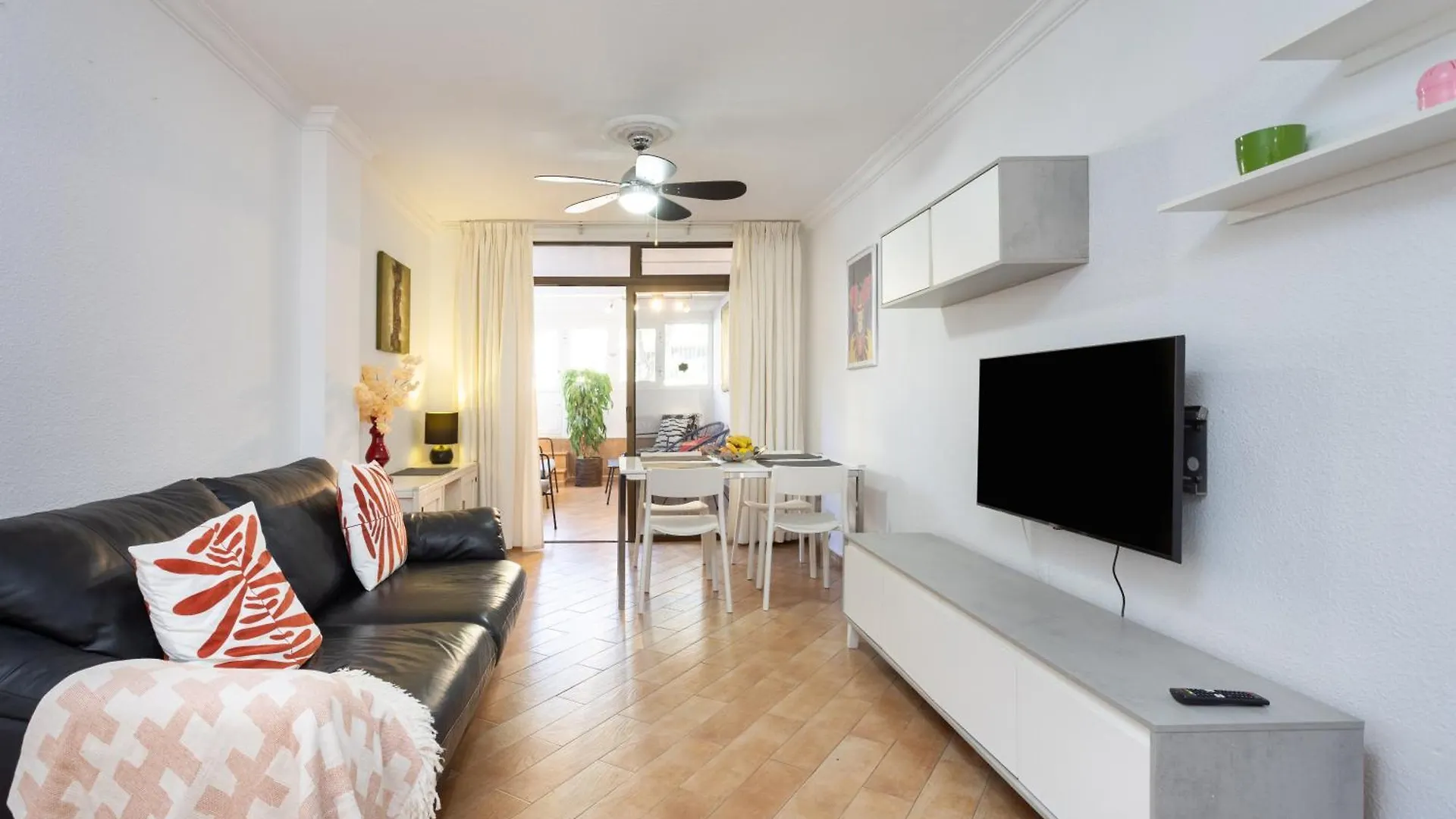 Home2Book Cozy Flat Las Americas Beach, Pool Playa de las Américas